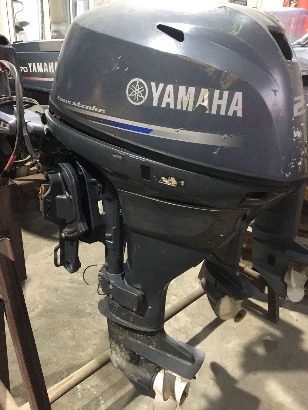 YAMMAHA 25